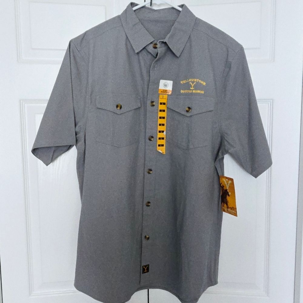 Yellowstone Dutton Ranch Button Up Short Sleeve Collared Shirt Men's Large